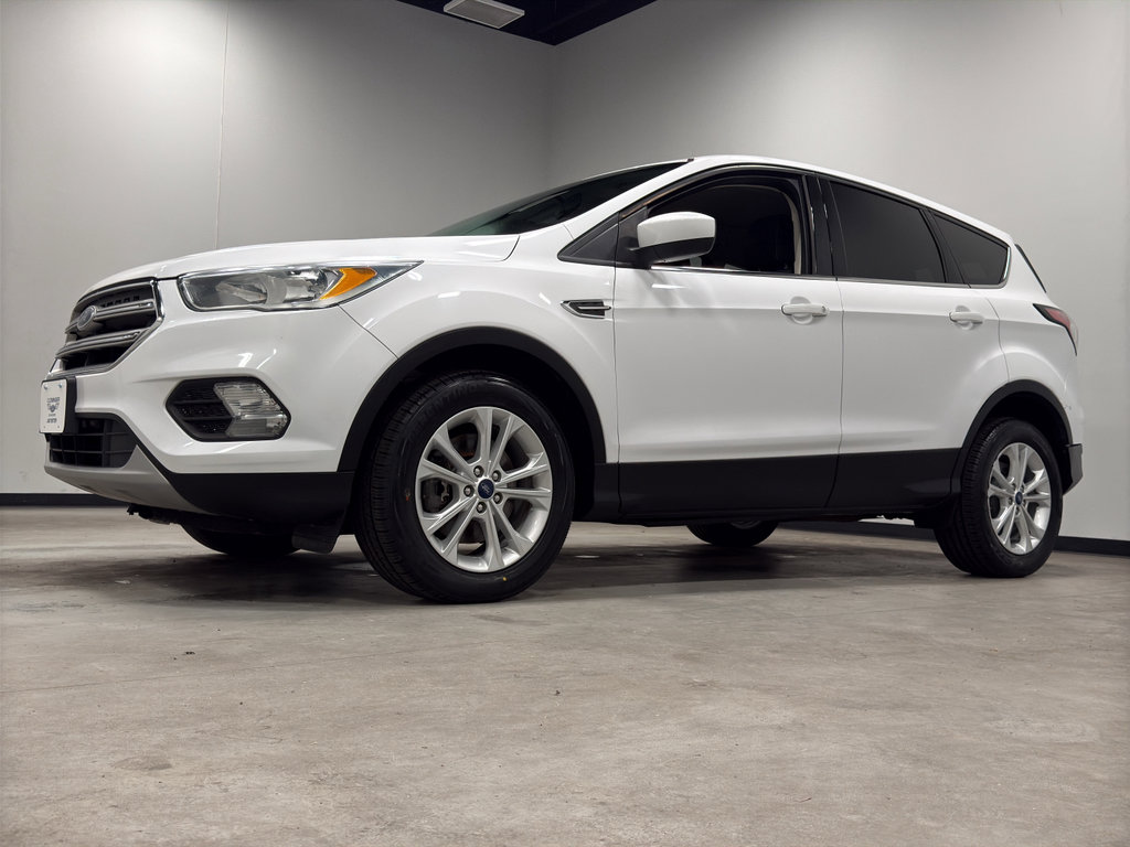 Certified 2017 Ford Escape SE image 4