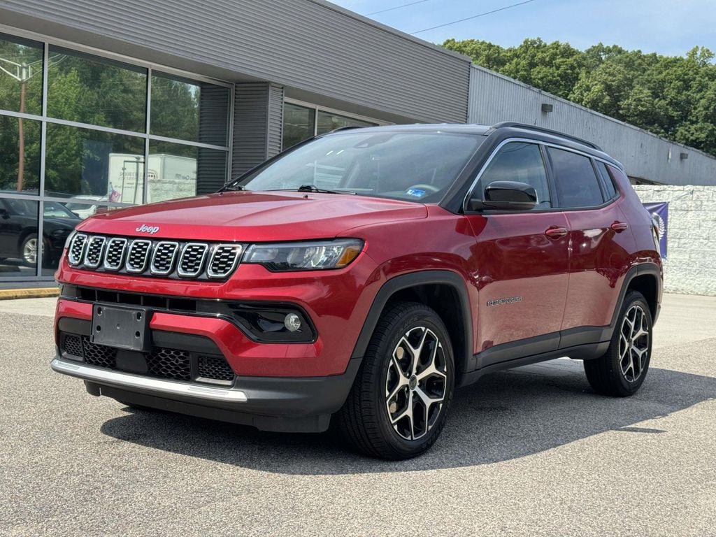 Used 2025 Jeep Compass Limited AWD/4WD image 25