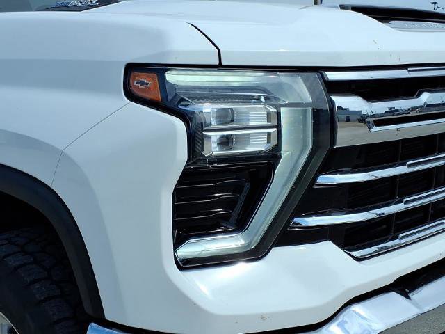 Used 2024 Chevrolet Silverado 2500 LTZ w/ LTZ Premium Package image 11