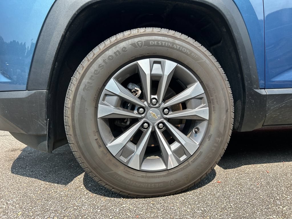 Used 2025 Chevrolet Equinox LT w/ Convenience Package II FWD image 7