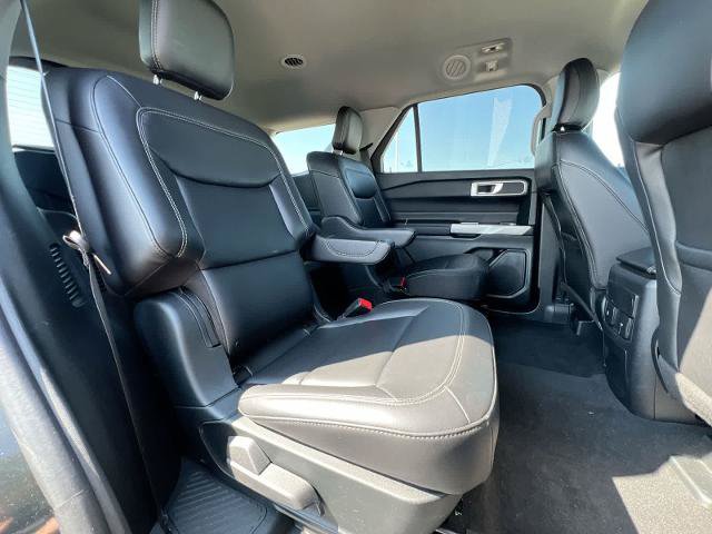Certified 2024 Ford Explorer XLT w/ Equipment Group 202A AWD/4WD image 20