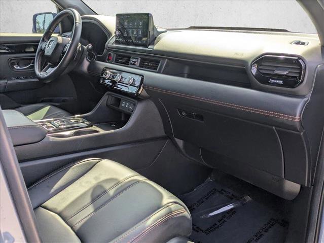 Used 2024 Honda Pilot TrailSport image 19