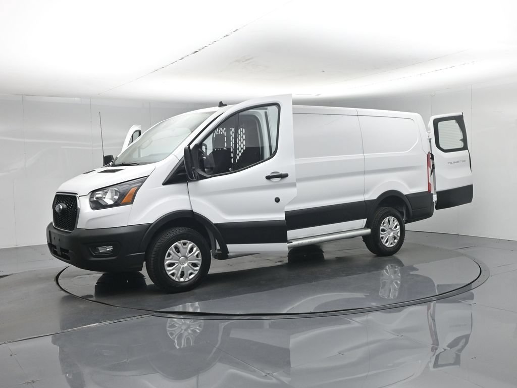 Certified 2025 Ford Transit 250 Low Roof w/ Exterior Upgrade Package RWD image 6