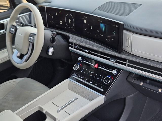 Used 2024 Hyundai Santa Fe Limited image 14