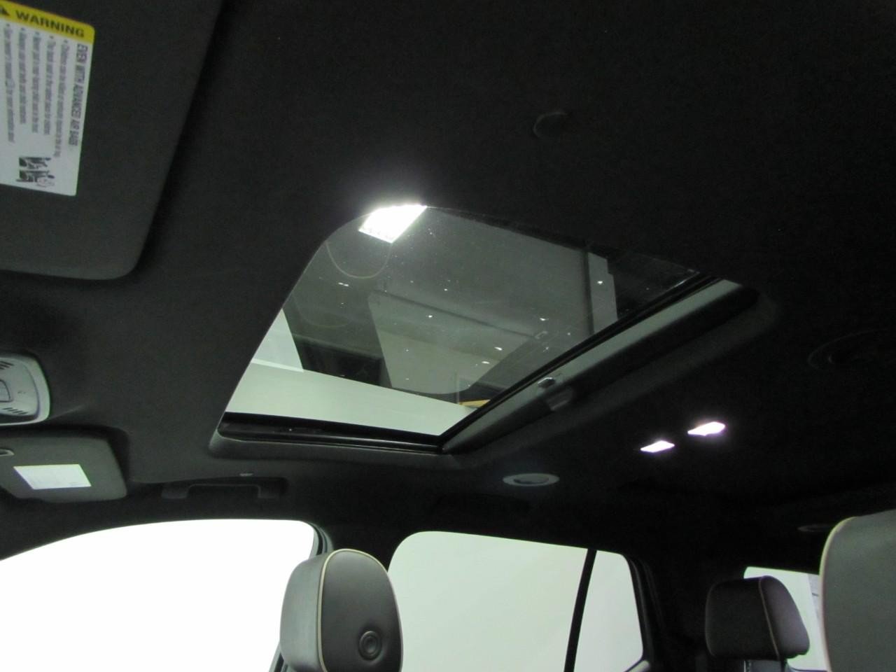 Used 2023 Chevrolet Traverse Premier w/ Redline Edition FWD image 33