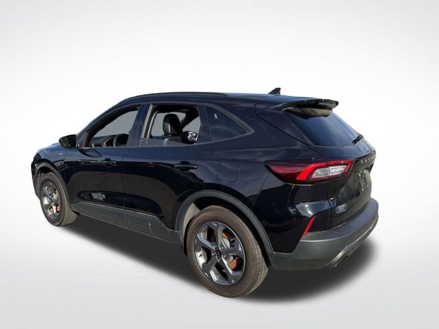 Certified 2025 Ford Escape ST-Line Select AWD/4WD image 3