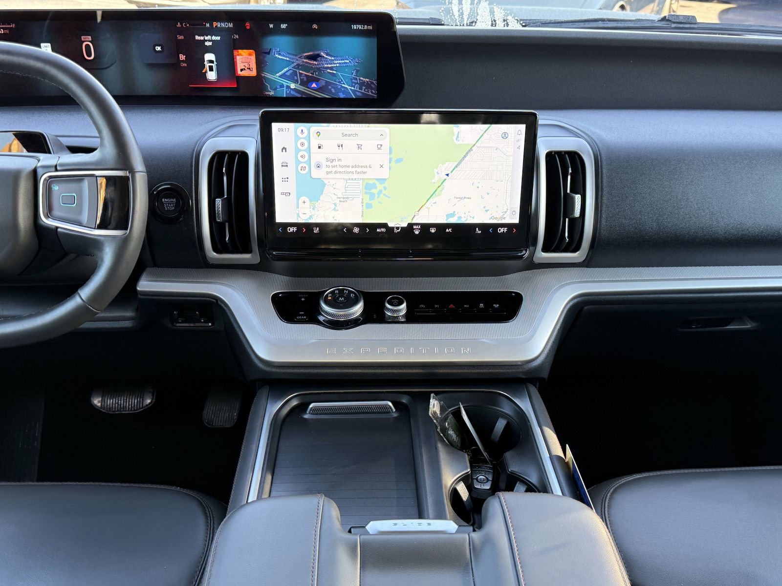 Certified 2025 Ford Expedition Active image 14