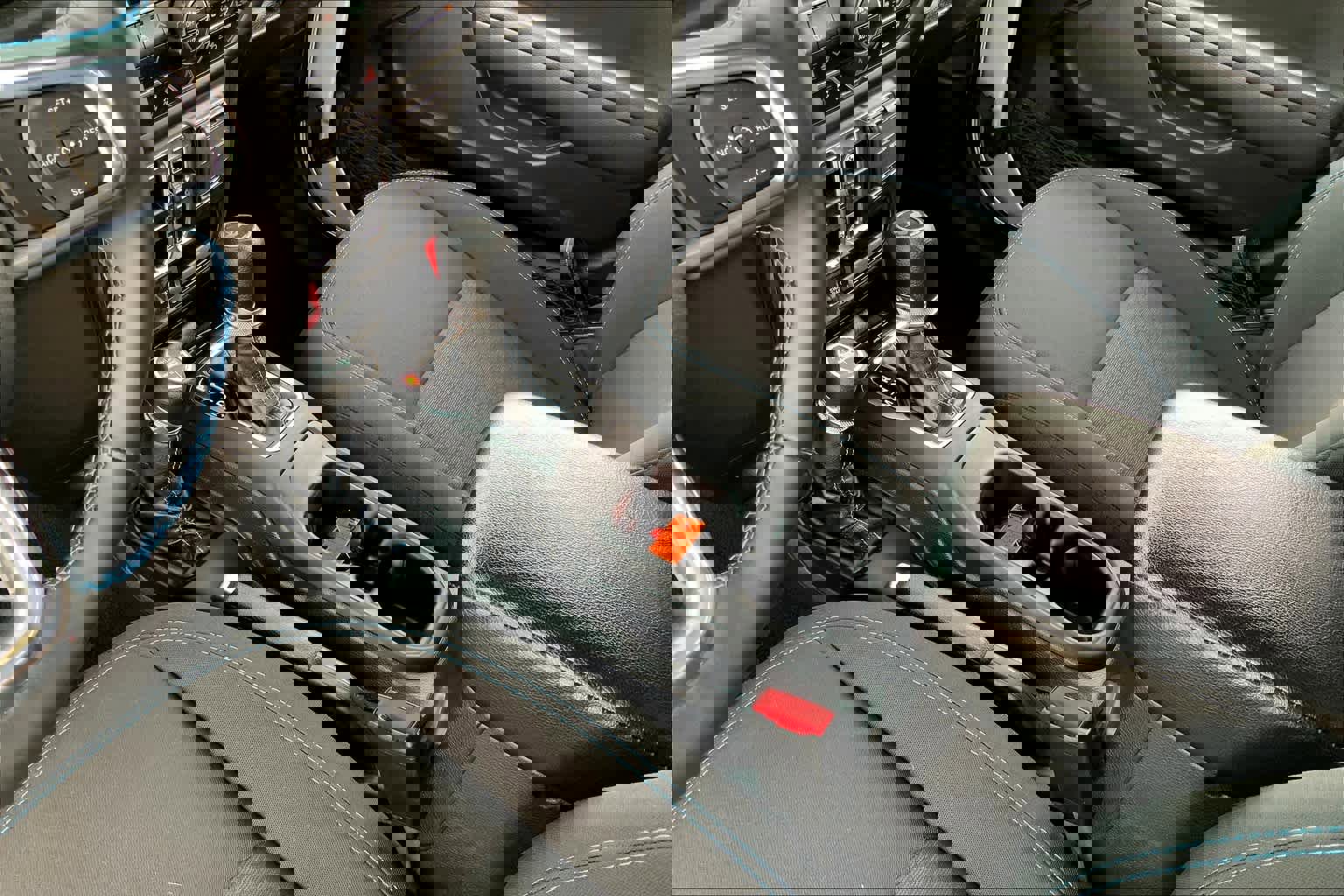 Used 2022 Jeep Wrangler Unlimited Rubicon 4xe w/ Steel Bumper Group image 29