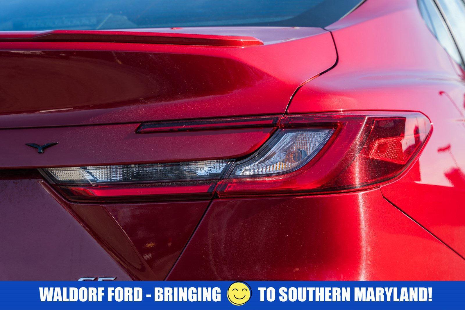 Used 2025 Toyota Camry SE image 6