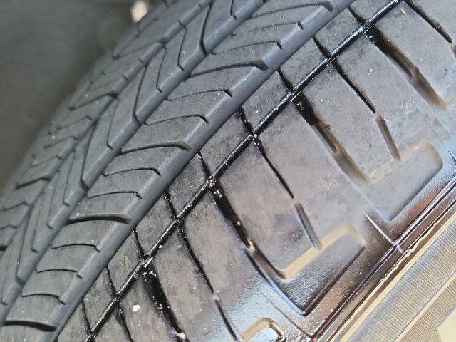 Certified 2024 Ford Escape SE FWD image 27