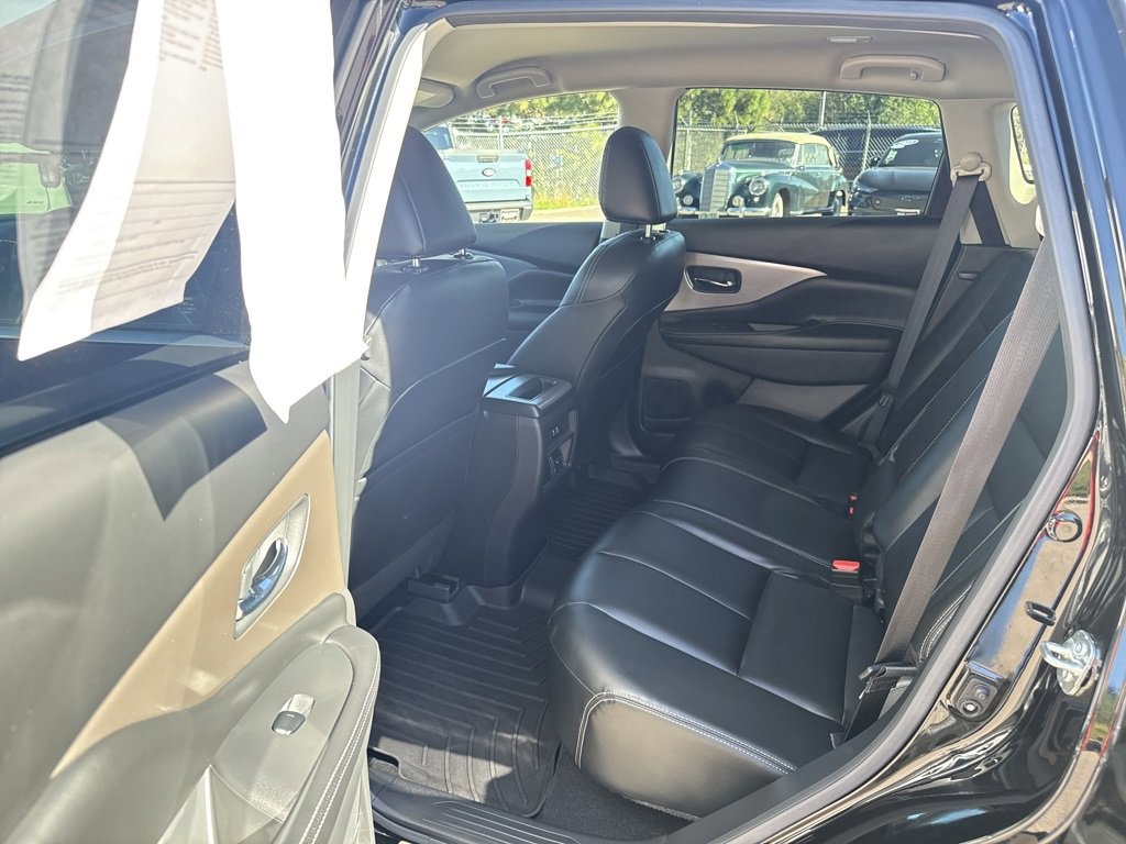 Used 2023 Nissan Murano SV w/ SV Midnight Edition Package image 18