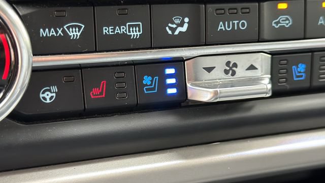 Certified 2023 Ford Expedition XLT RWD image 34