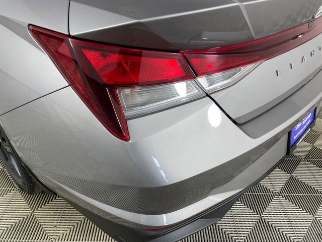 Used 2023 Hyundai Elantra SEL w/ Cargo Package FWD image 19