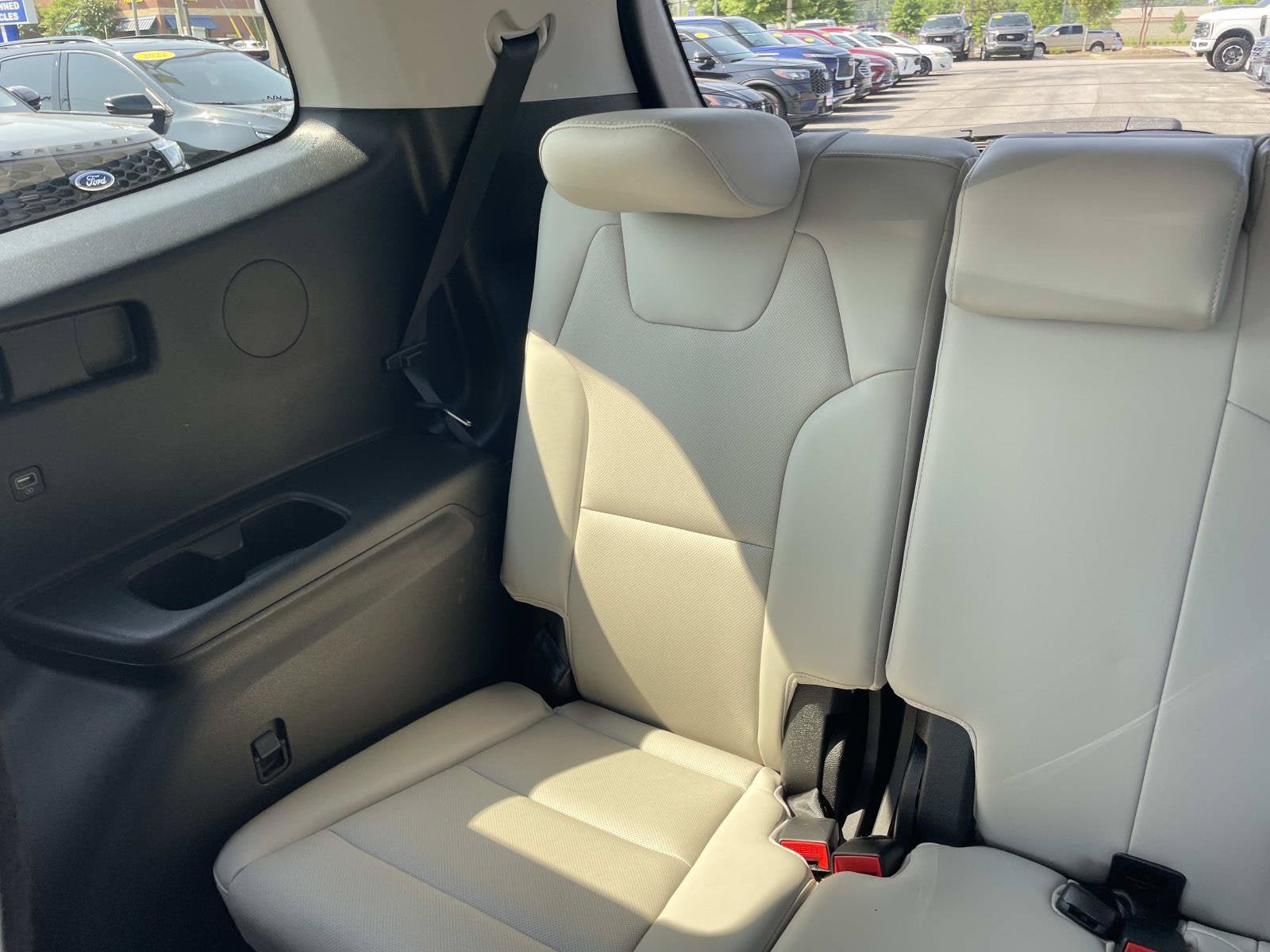Used 2022 Kia Telluride S FWD image 13