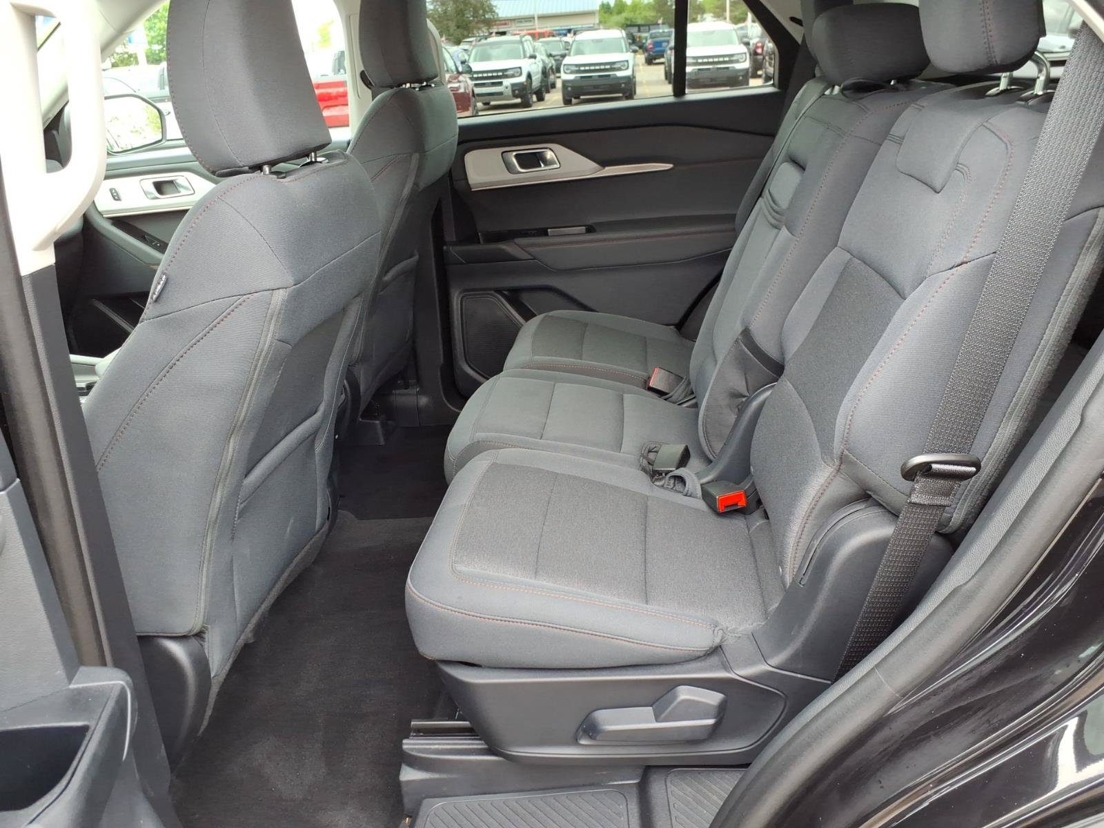 Certified 2025 Ford Explorer Active AWD/4WD image 13