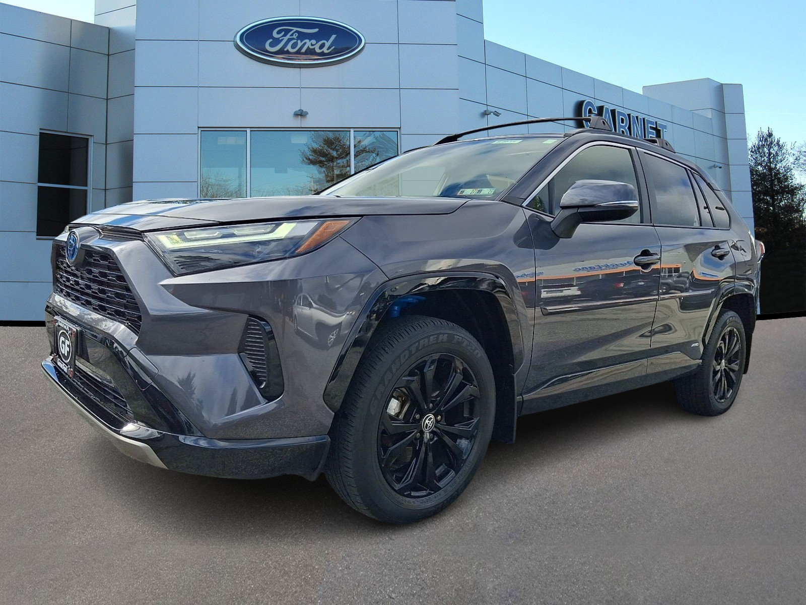 Used 2023 Toyota RAV4 SE w/ Convenience Package AWD/4WD image 4