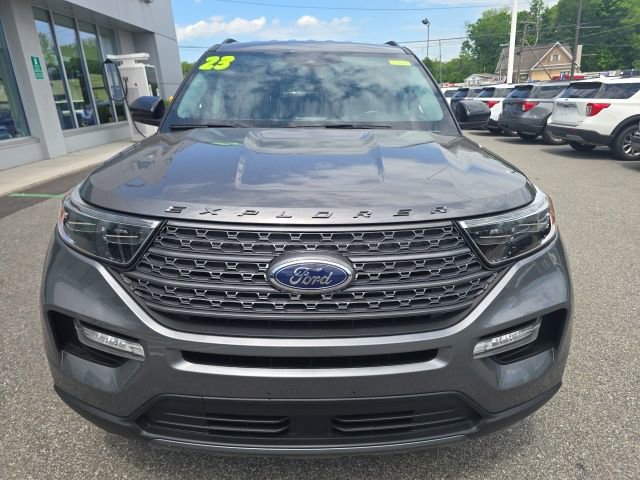 Certified 2023 Ford Explorer XLT w/ Equipment Group 202A AWD/4WD image 5