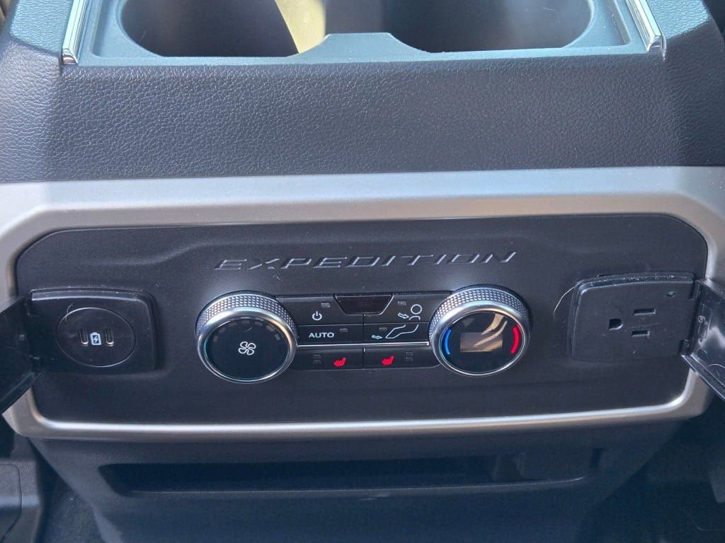 Certified 2024 Ford Expedition Timberline image 21
