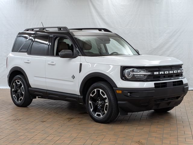 Certified 2024 Ford Bronco Sport Outer Banks w/ Tech Package AWD/4WD image 7
