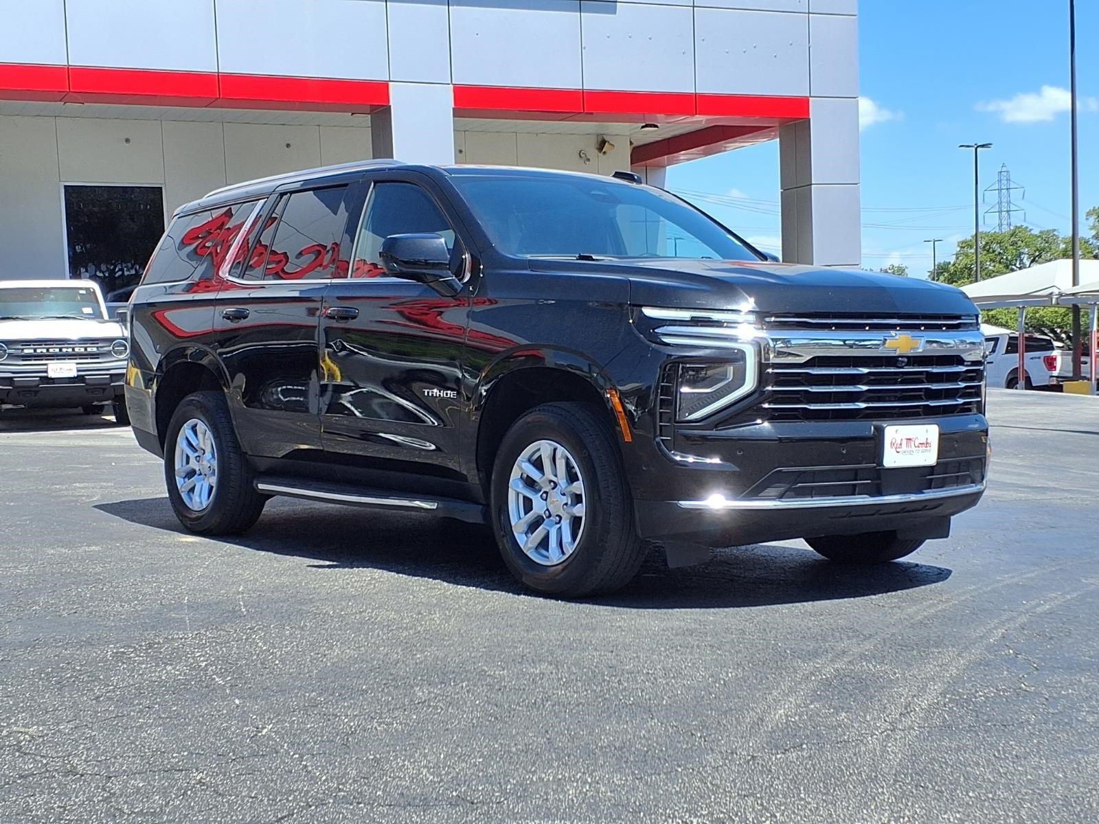 Used 2025 Chevrolet Tahoe LT AWD/4WD image 4