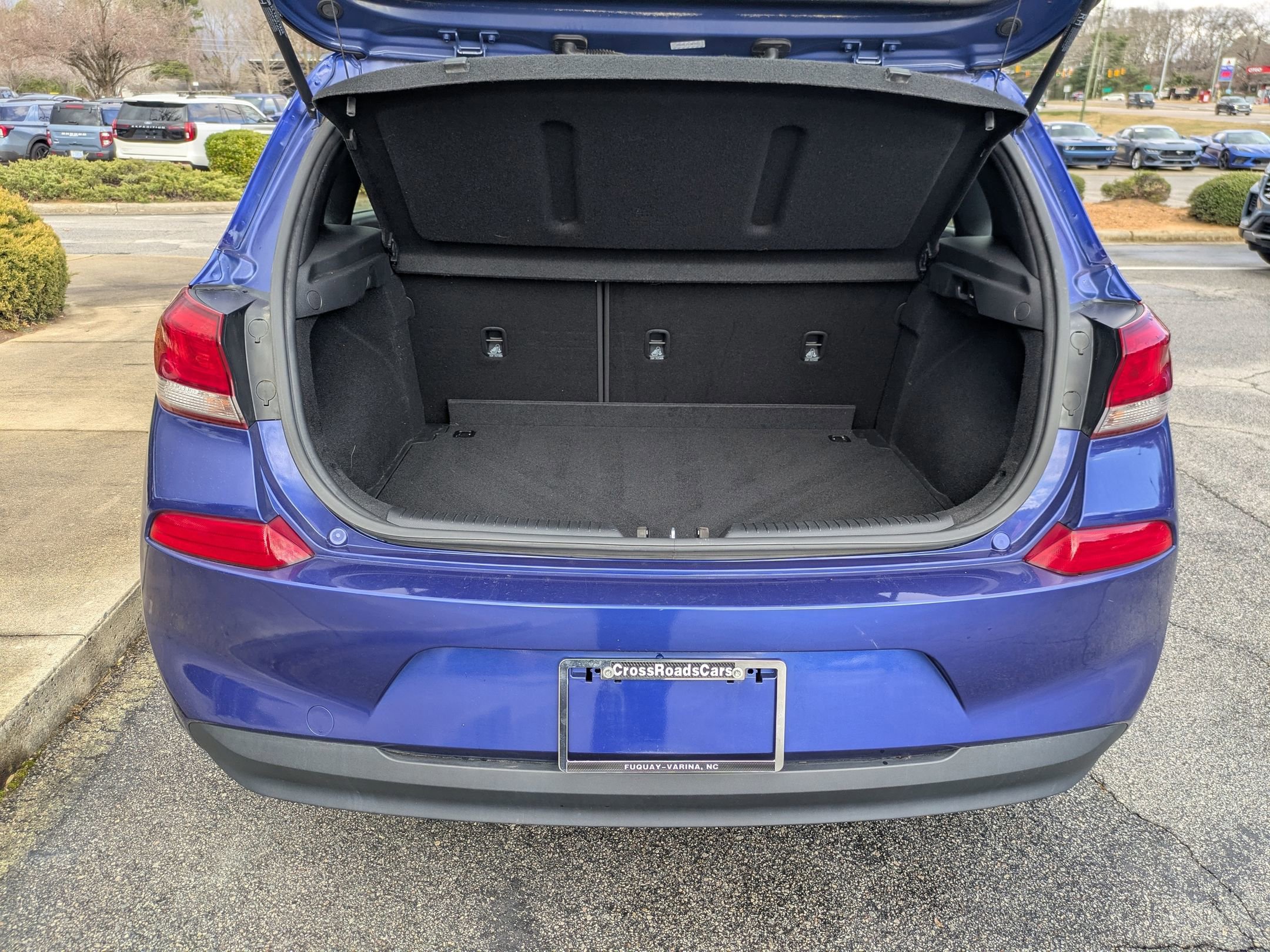 Used 2018 Hyundai Elantra GT image 26