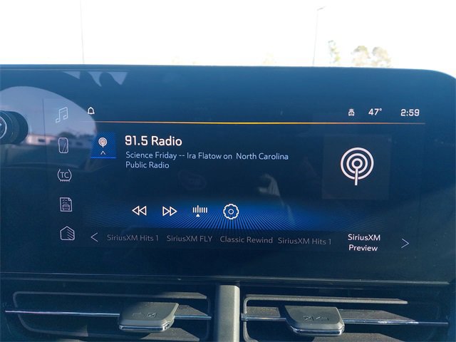 Used 2025 Chevrolet Trax ACTIV w/ Sunroof Package image 21