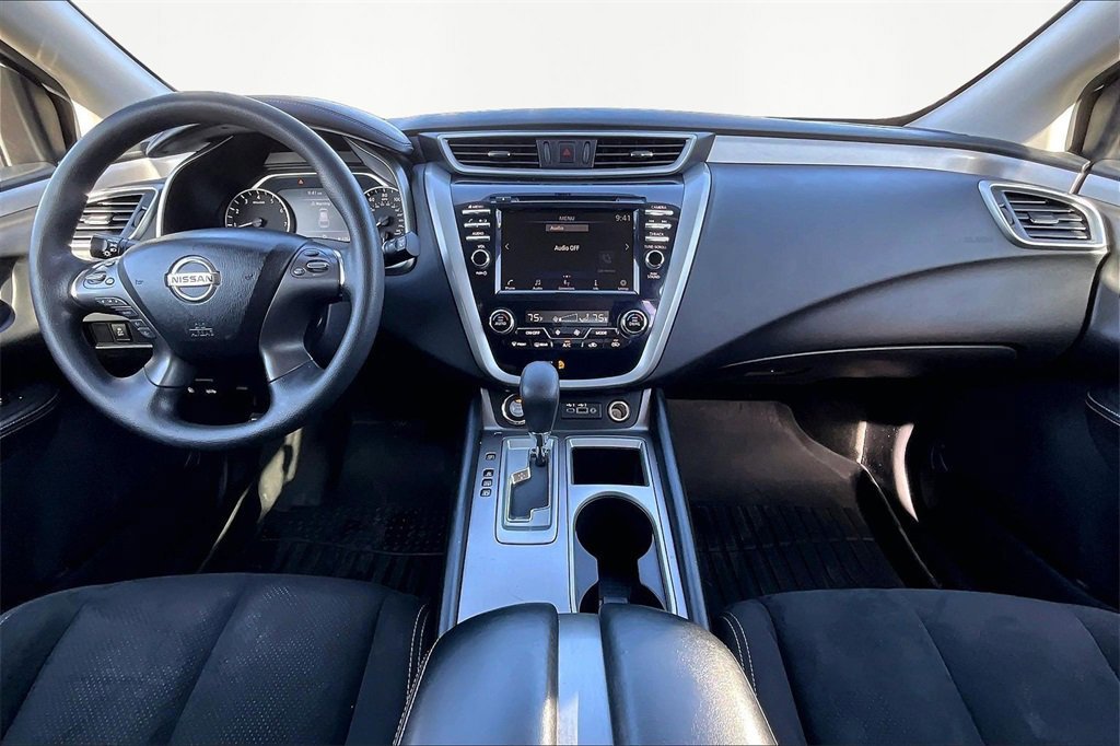 Used 2019 Nissan Murano S image 16