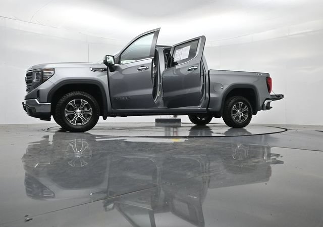 Used 2024 GMC Sierra 1500 SLT AWD/4WD image 57