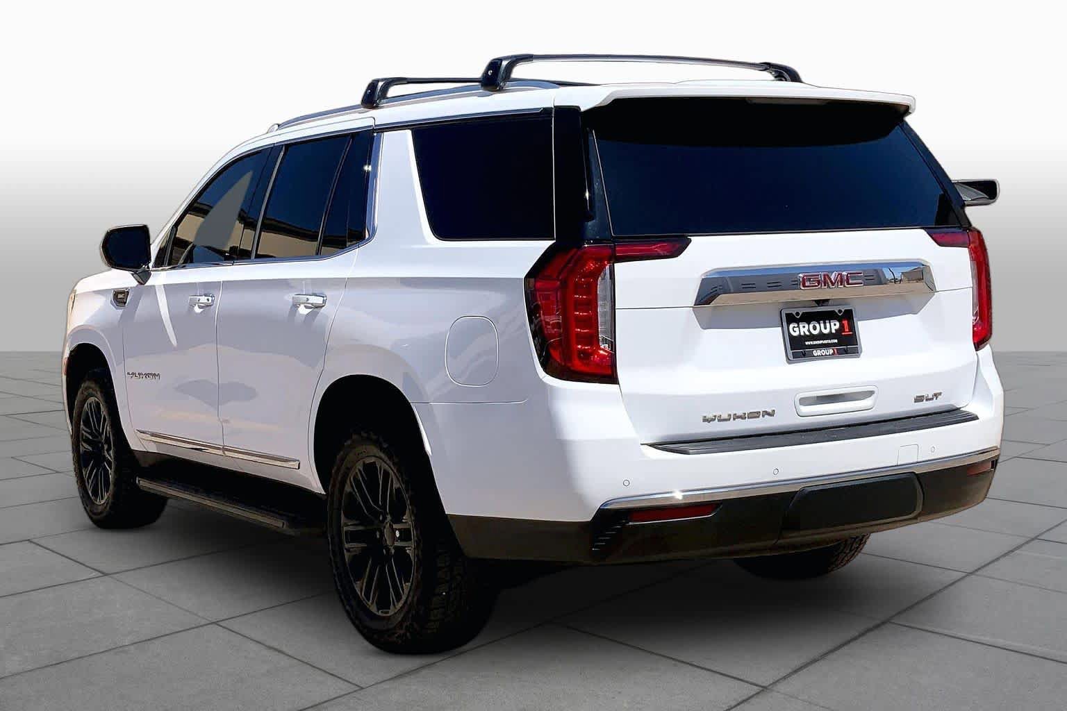 Used 2023 GMC Yukon SLT AWD/4WD image 12