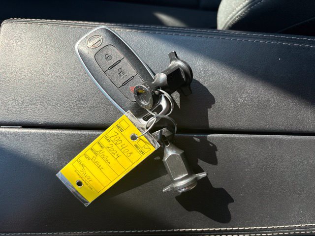 Used 2024 Nissan Rogue S AWD/4WD image 28