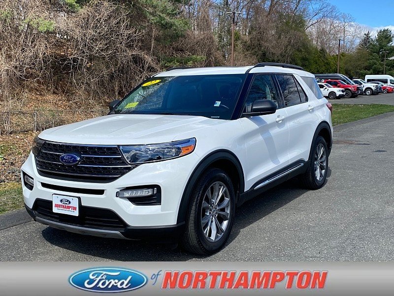 Certified 2022 Ford Explorer XLT w/ Equipment Group 202A