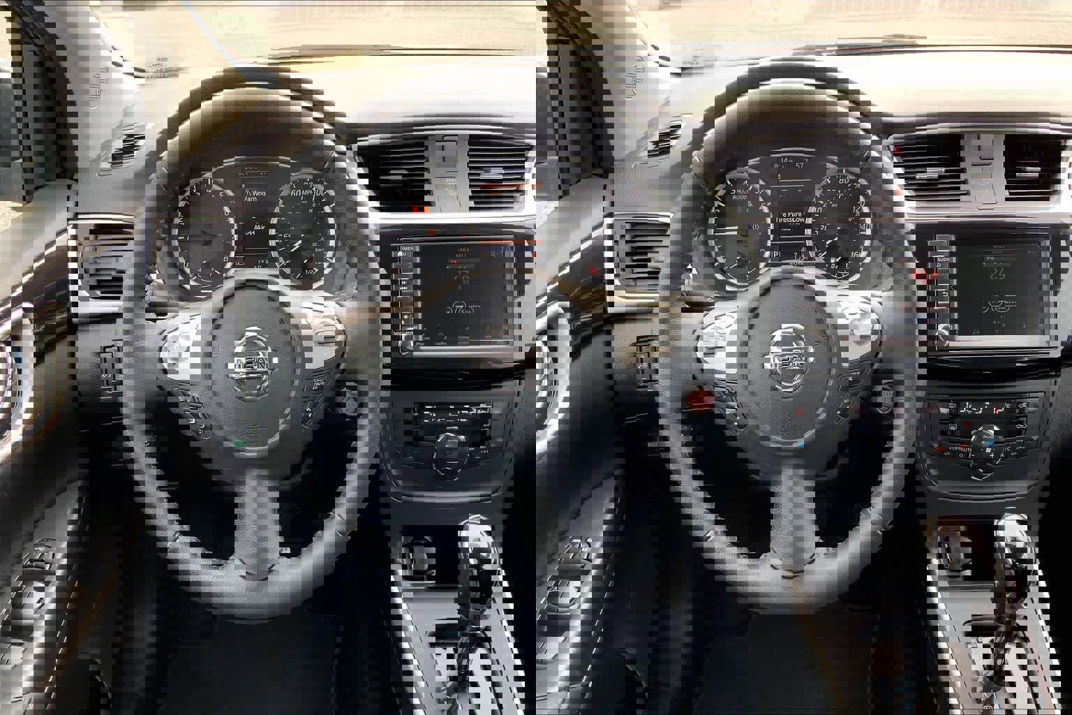 Used 2019 Nissan Sentra SV image 5