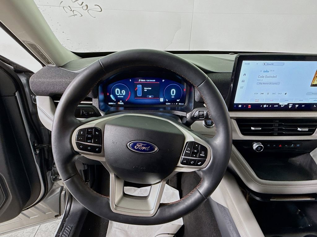Certified 2025 Ford Explorer Active w/ Active Comfort Package image 6