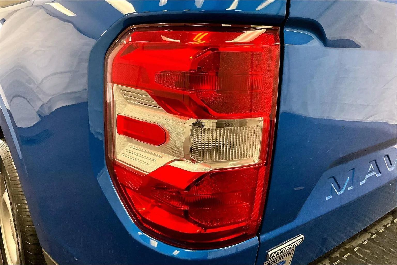 Certified 2022 Ford Maverick XL image 28