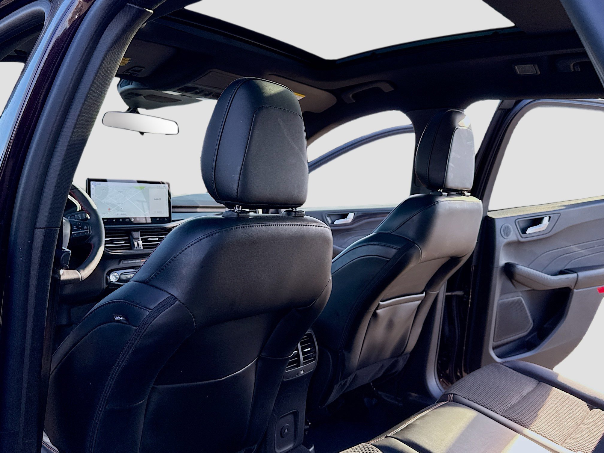 Certified 2023 Ford Escape ST-Line Select w/ Tech Pack #2 image 9