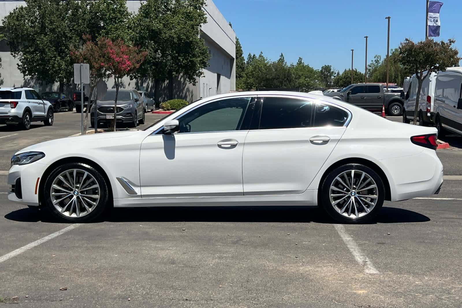 Used 2023 BMW 530i xDrive AWD/4WD image 6