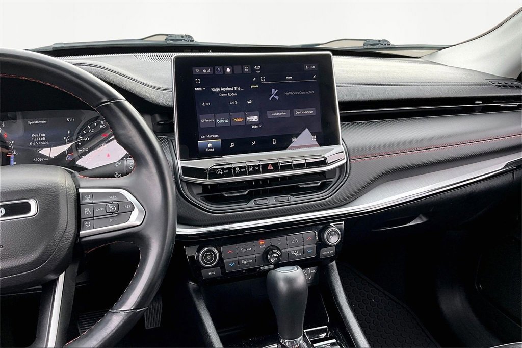 Used 2022 Jeep Compass Trailhawk w/ Trailhawk Convenience Group image 8