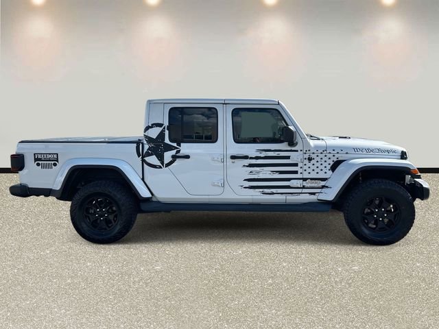 Used 2020 Jeep Gladiator Overland image 4