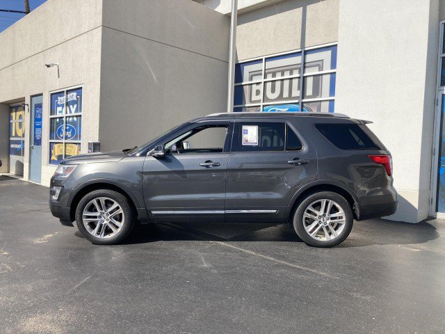 Certified 2017 Ford Explorer XLT w/ Equipment Group 201A AWD/4WD image 2