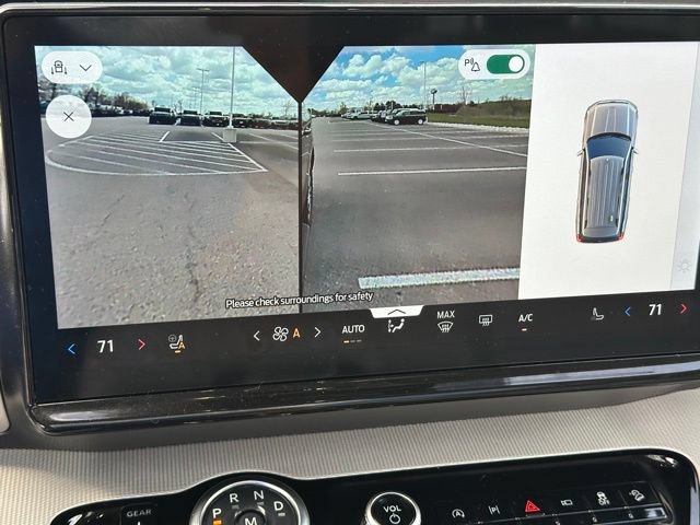 Certified 2025 Ford Expedition Active AWD/4WD image 36