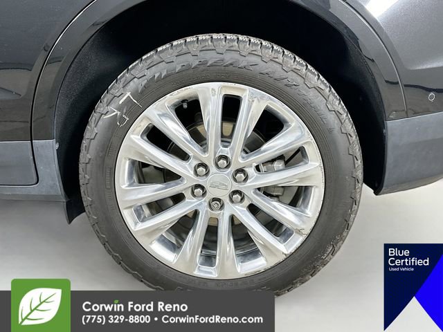 Used 2018 Cadillac XT5 Platinum w/ Driver Assist Package image 37