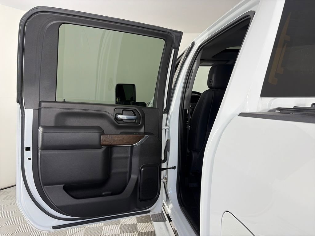 Used 2020 GMC Sierra 3500 Denali w/ Denali Ultimate Package AWD/4WD image 12