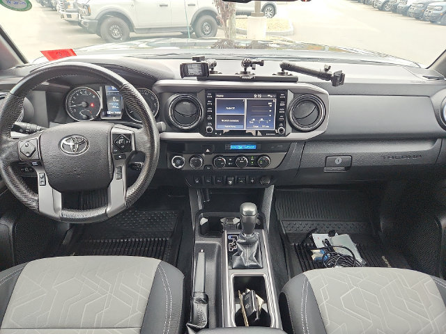 Used 2021 Toyota Tacoma TRD Off-Road w/ Technology Package AWD/4WD image 8