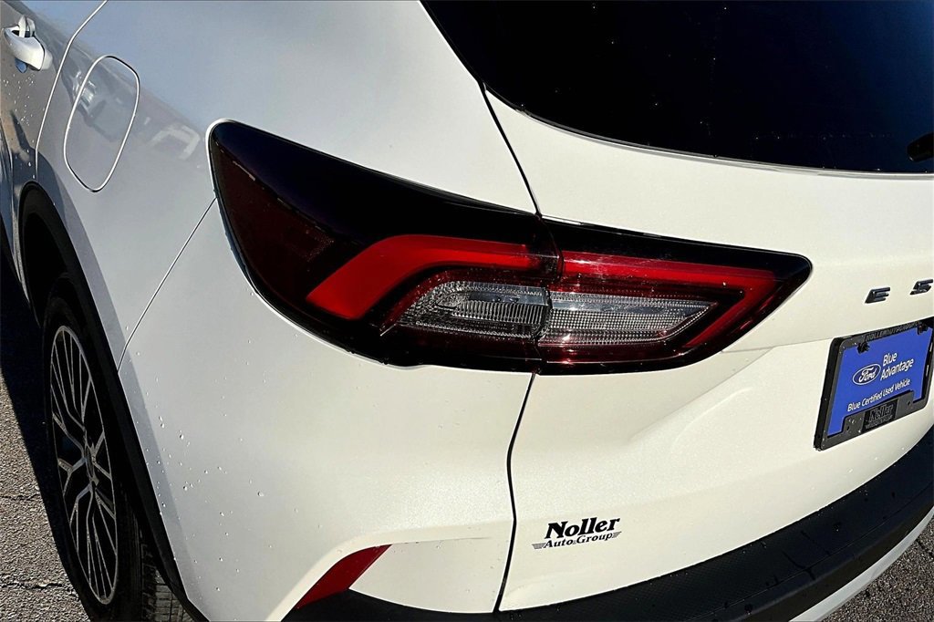 Certified 2023 Ford Escape SE image 30