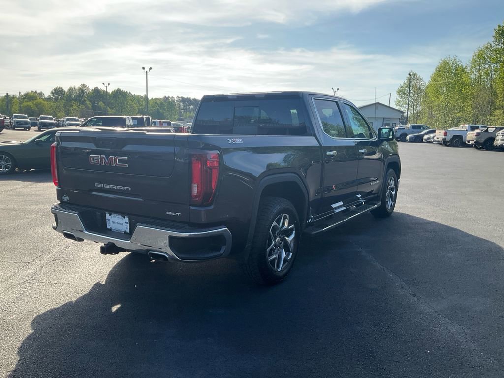 Used 2022 GMC Sierra 1500 SLT w/ SLT Premium Plus Package AWD/4WD image 5