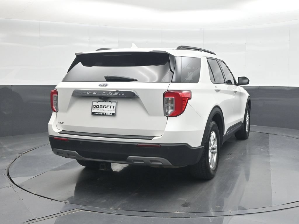 Certified 2023 Ford Explorer XLT w/ Equipment Group 202A RWD image 25
