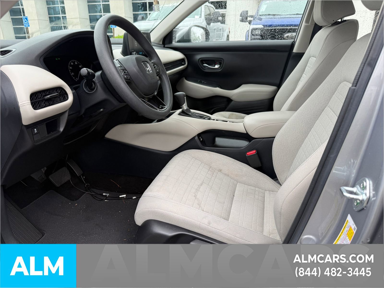 Used 2023 Honda HR-V LX image 11