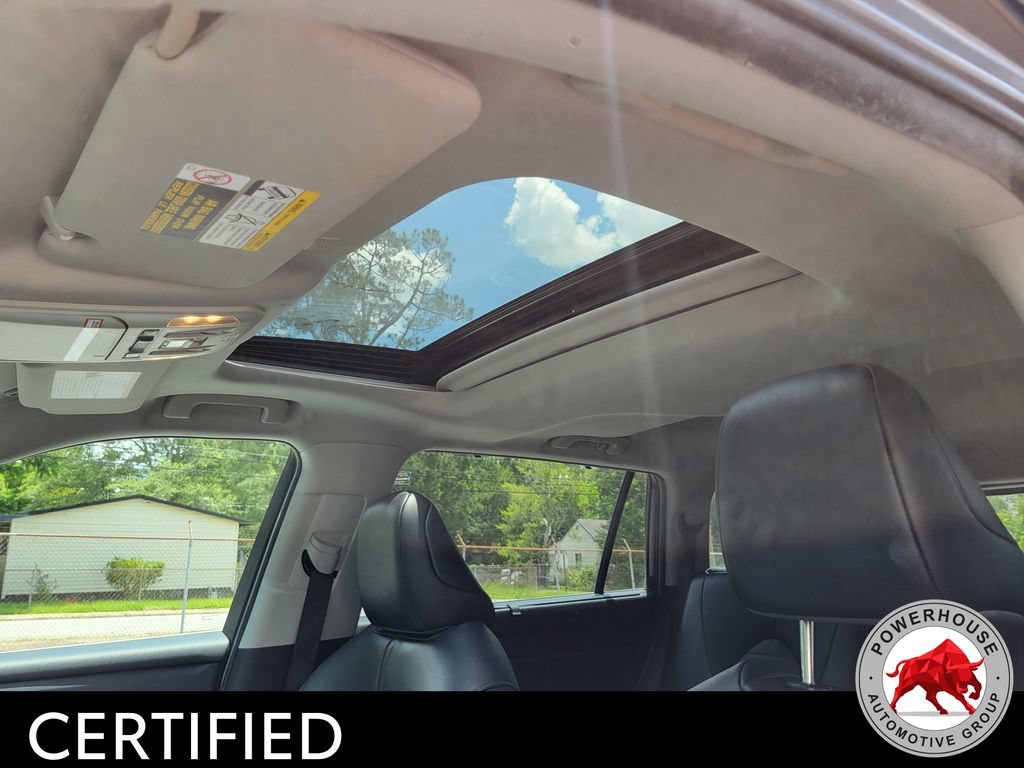 Used 2022 Toyota Highlander XLE FWD image 26