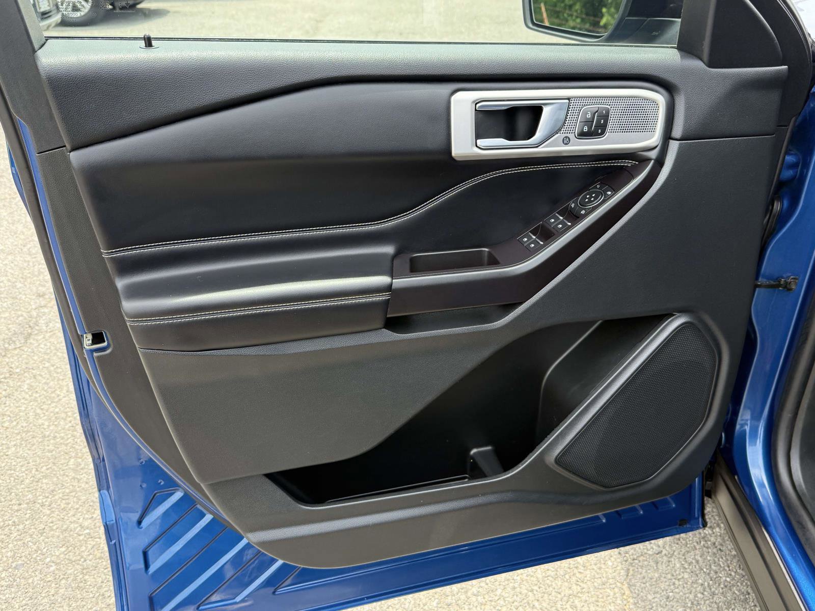 Certified 2020 Ford Explorer ST AWD/4WD image 14