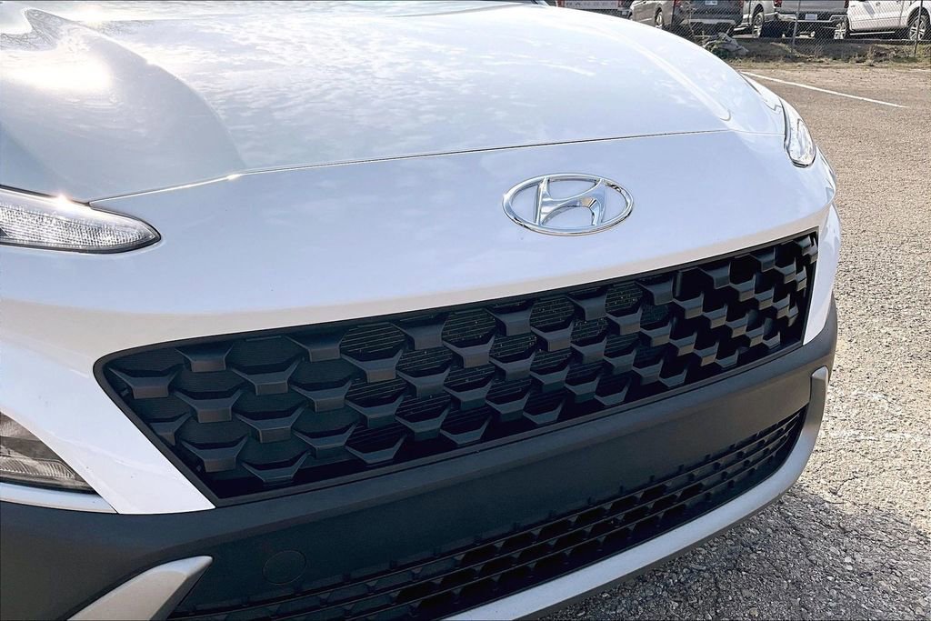 Used 2023 Hyundai Kona SEL w/ Cargo Package image 28